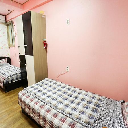 Funstay Inn Guesthouse Pusan Pokoj fotografie